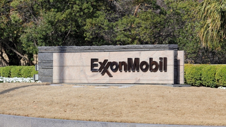 ExxonMobil заморозил €100 млн инвестиций в переработку пластика в Европе
